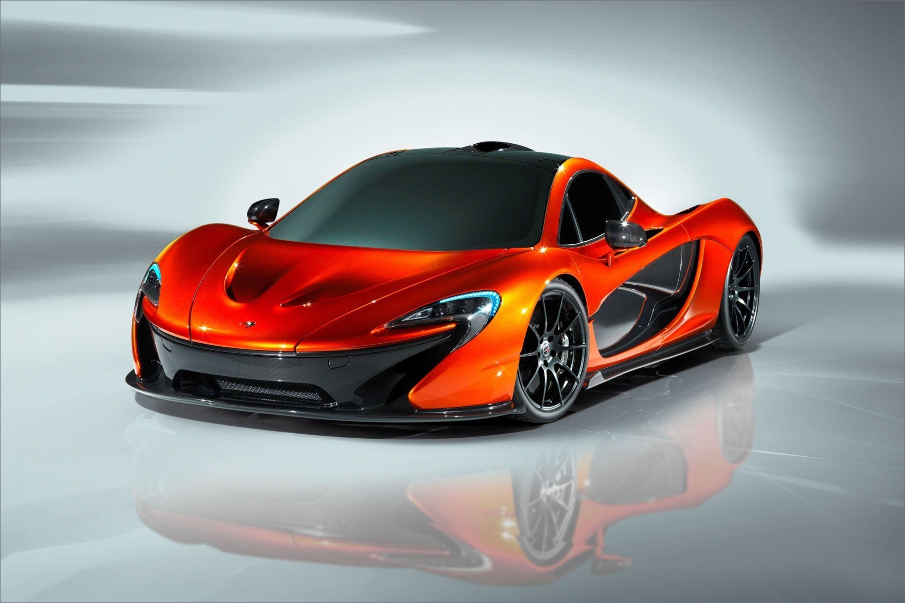 mclaren-720s-vs-p1-is-mclaren-720s-faster-than-p1-autofortrade